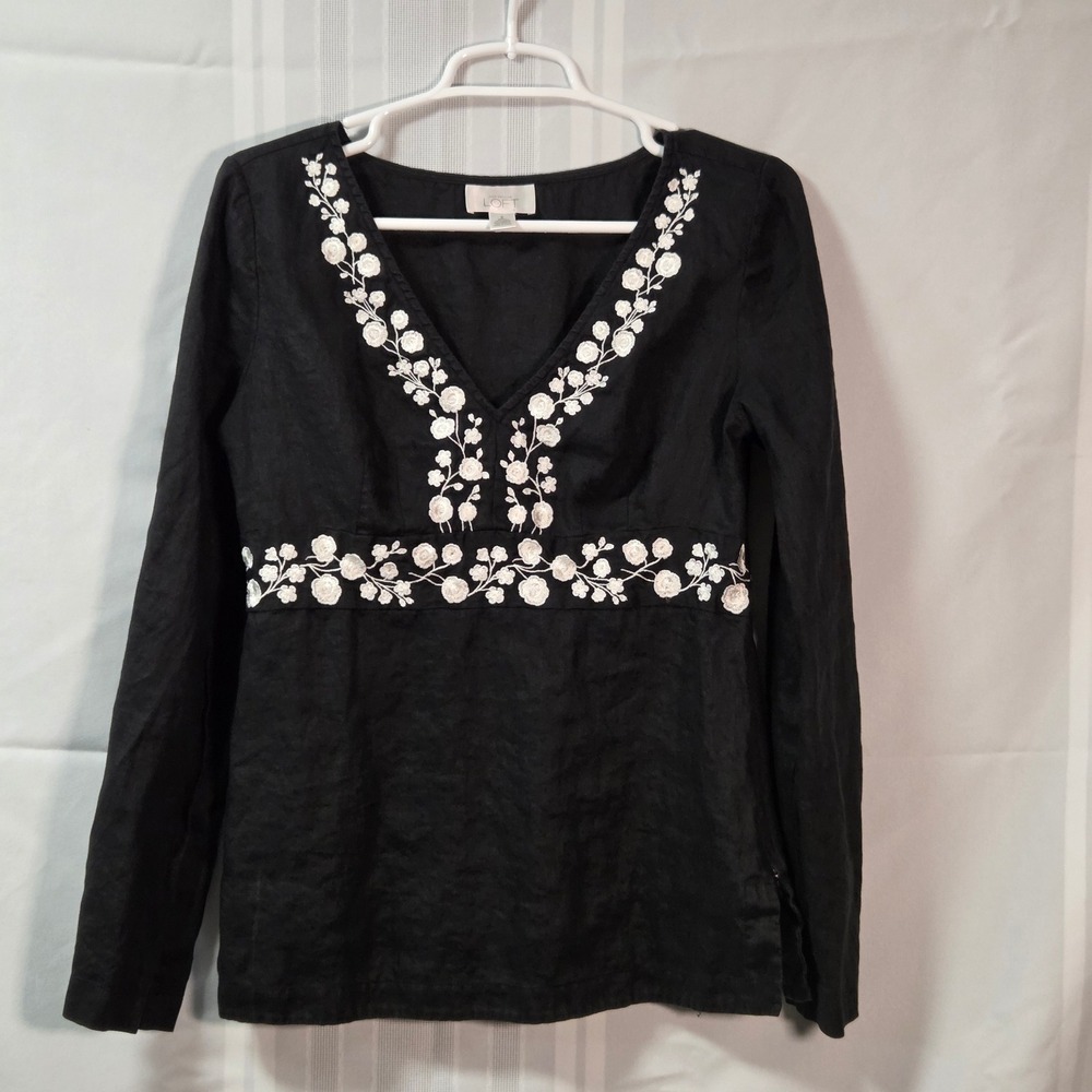 Ann Taylor LOFT Blouse Womens 6 Black Linen Floral Embroidered V-Neck Side Zip